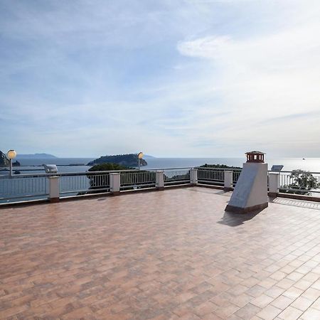 Villa Emilia Pozzuoli Exteriör bild