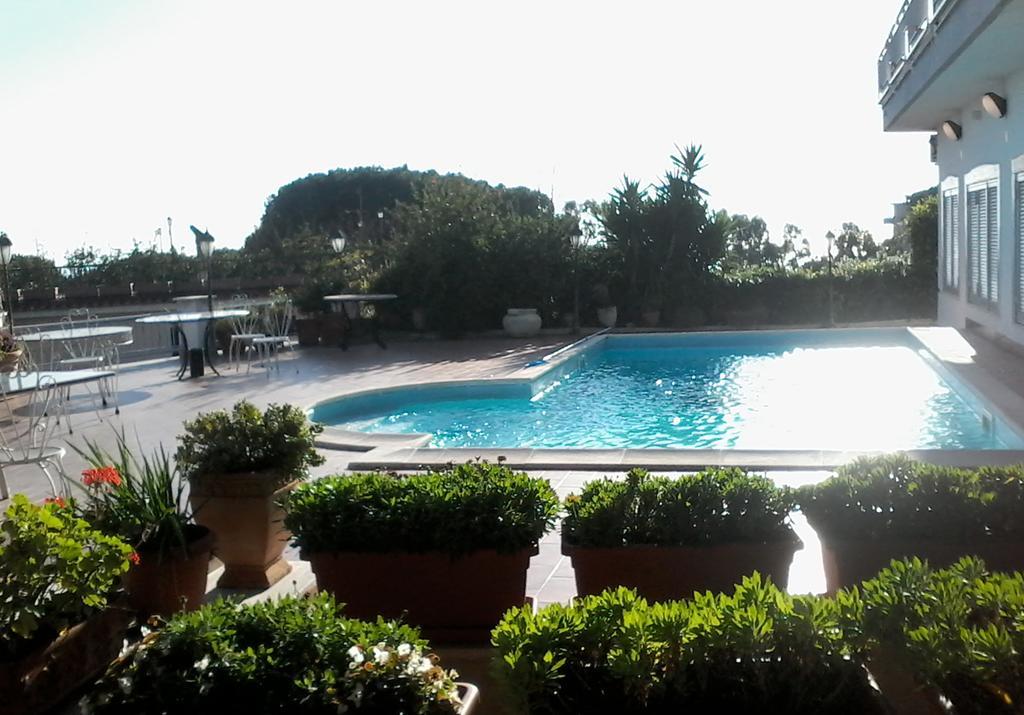 Villa Emilia Pozzuoli Exteriör bild