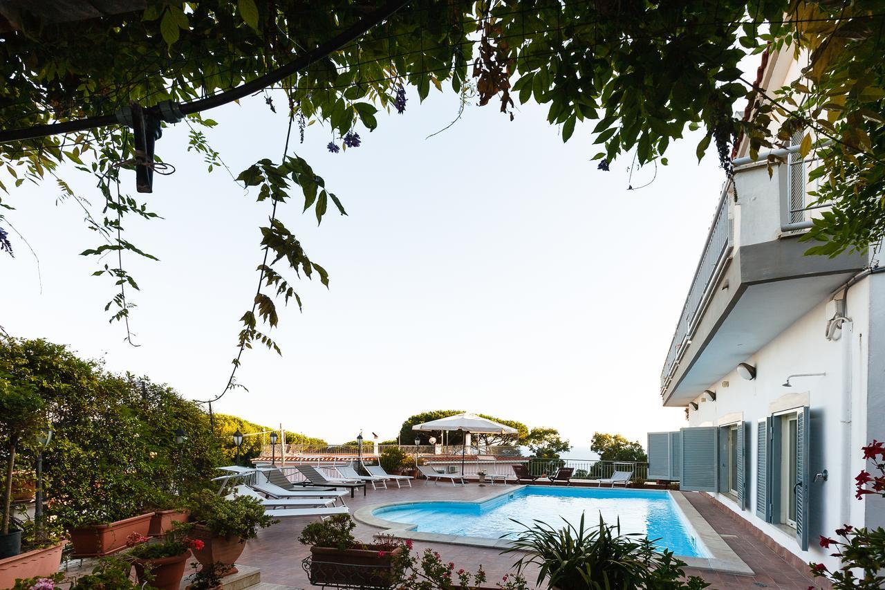 Villa Emilia Pozzuoli Exteriör bild